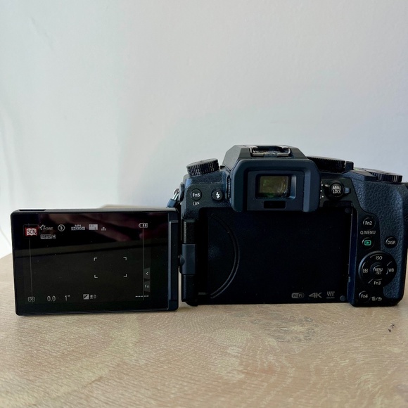 Panasonic Lumix G7 Body FOR PARTS (Faulty Shutter)+ Origin.Battery & EU Charger - Picture 5 of 8